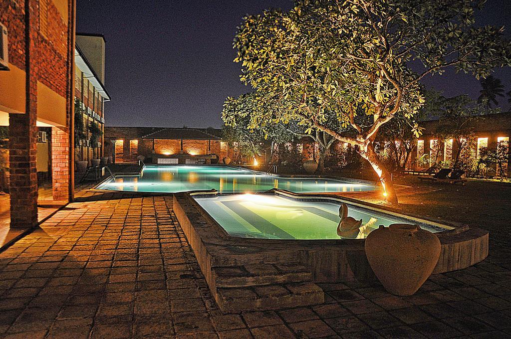 The Long Beach Resort & Spa Koggala Ngoại thất bức ảnh